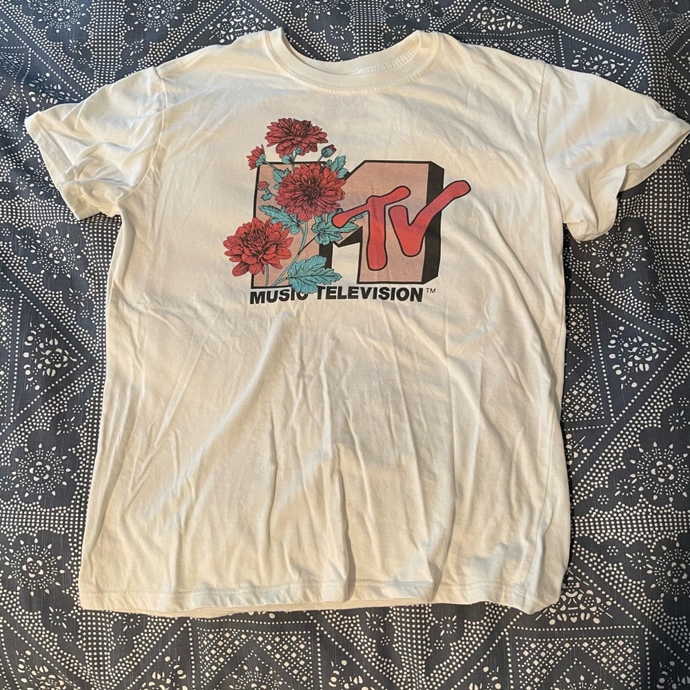 MTV Women’s Floral Graphic Tee